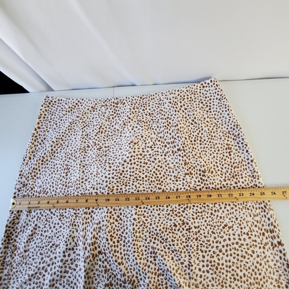 NEW J. Crew Satiny Midi Slip Skirt Size 2X Animal Print Midi Stretch Waist Chic - Picture 7 of 12